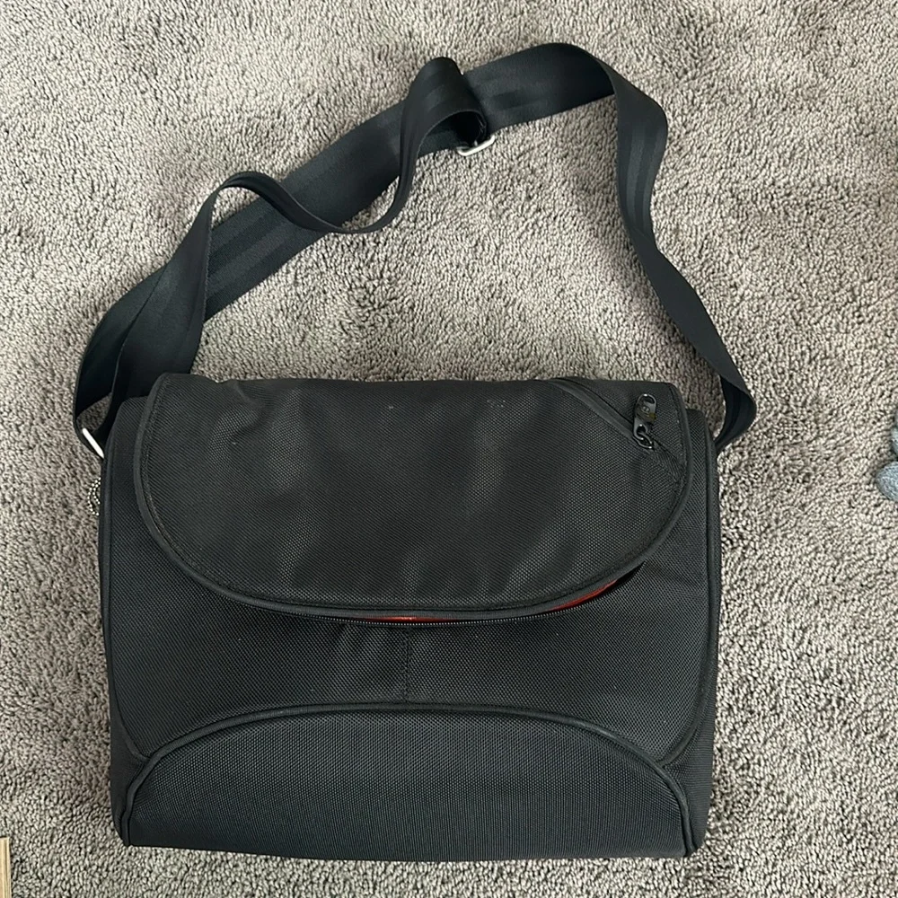 Laptop Carrier